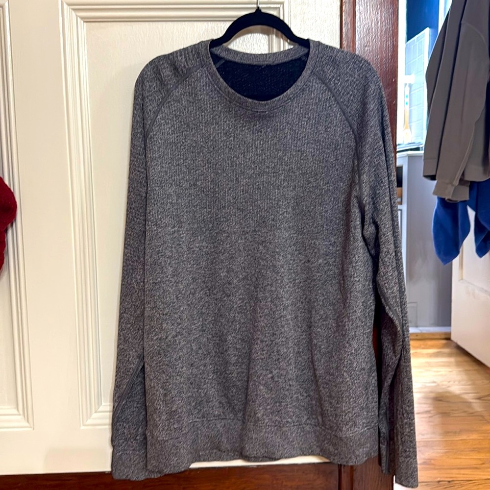Men’s lululemon long sleeve crewneck shirt. XL